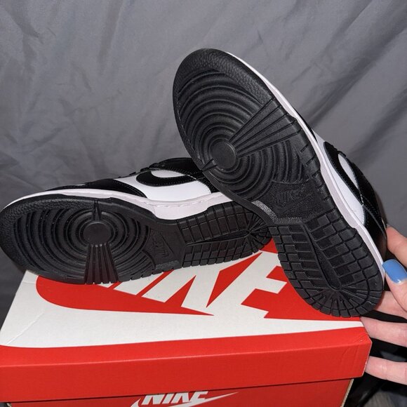 Women's NIKE DUNK LOW -Size 5.5 Black/White/Panda - Sneakers - NEW - Picture 5 of 7